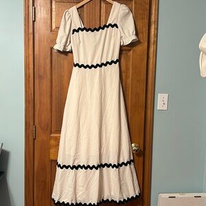 Crème Dress